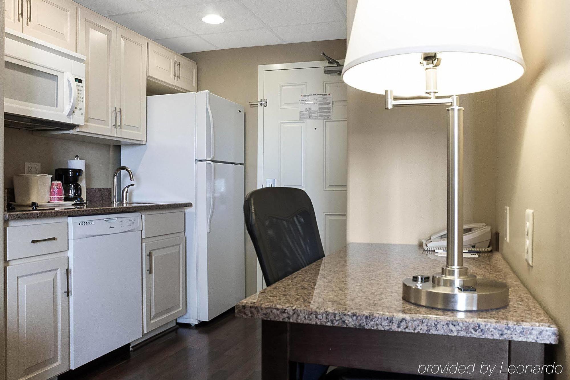 Mainstay Suites Bismarck Exterior photo